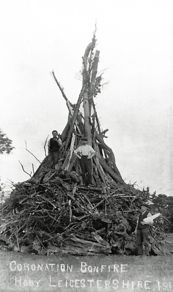 King George V & Queen Mary Coronation Bonfire 1911 Hoby