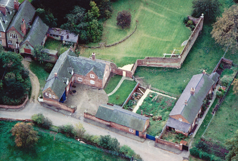Aerial photo of Glebe House Hoby 1979